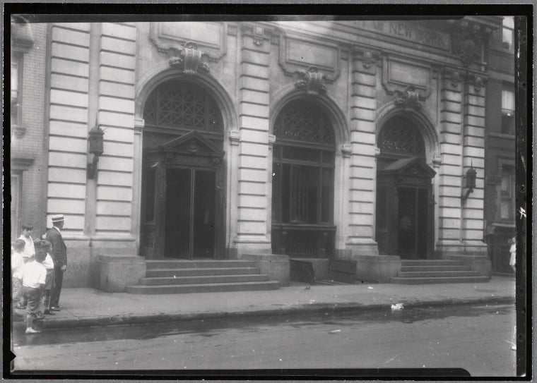 Public bath entrance: 538 E 11th St-Av A-Av B, Manhattan
