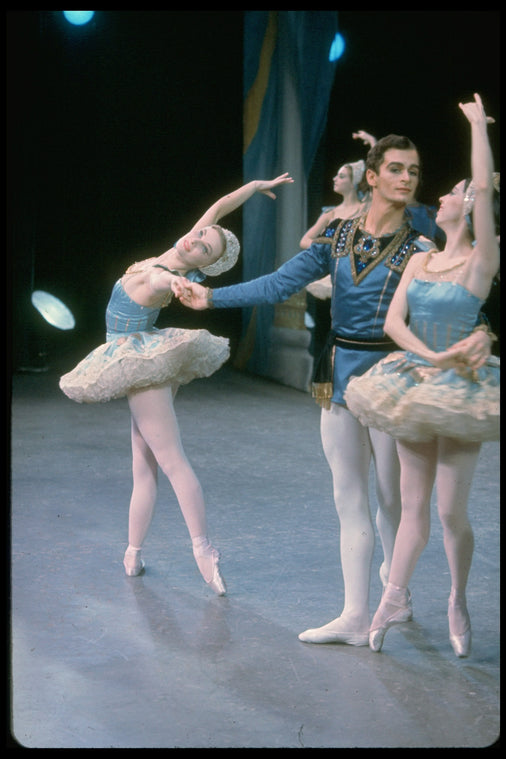 Margaret Wood and Earle Sieveling in the New York City Ballet production of Balanchine's "Ballet Imperial"