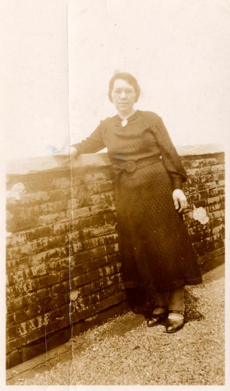 Gussie "Gita" Kazin, Alfred Kazin's mother