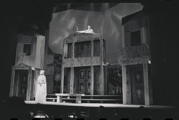 Karen Black and Patrick Fox in the 1962 stage production A Funny Thing Happened on the Way to the Forum