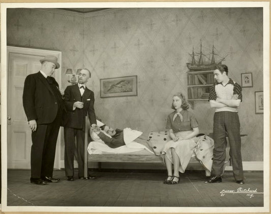 George Watts (Sheriff Reynolds), George E. MacKay (Nat Blackstone), Ray Heatherton (Val Lamar), Mitzi Green (Billie Smith) and Rolly Pickert (Gus Fielding) in Babes in Arms