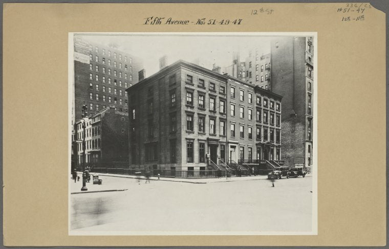 Manhattan: 5th Avenue - 12th Street (East)