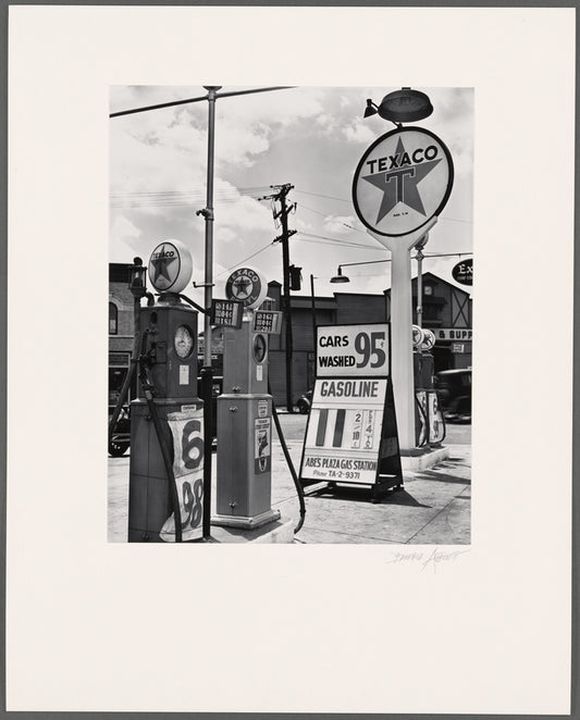 Gasoline station, Tremont Avenue and Dock Street