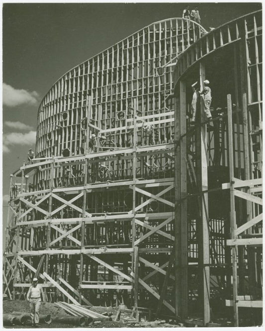 Continental Baking Co. - Building - Construction - Men on scaffolding