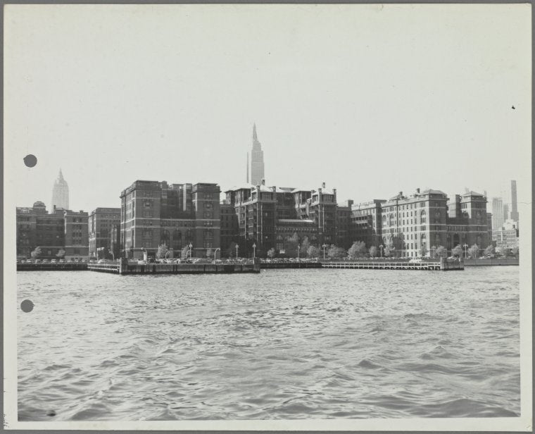 Open Pier on East River, Parking Lot