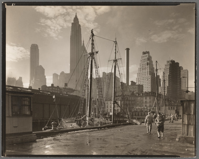 Fulton Street Dock, Manhattan Skyline