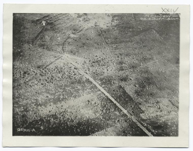 Air-plane view of Cantigny, topography