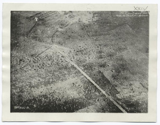 Air-plane view of Cantigny, topography