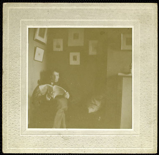 Israel Zangwill (reading newspaper)