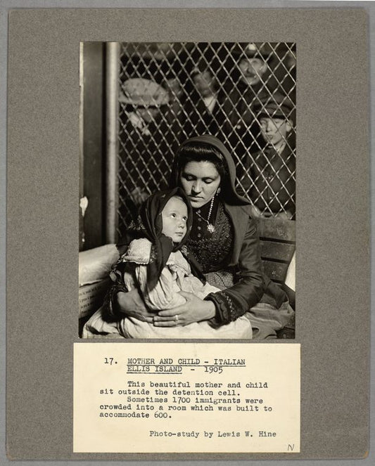 Mother and child, Italian Ellis Island, 1905