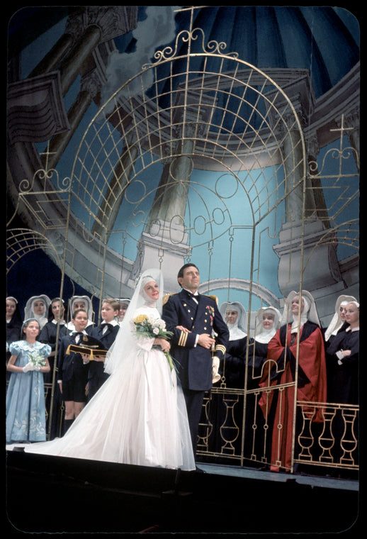 Mary Martin (Maria Rainer), Theodore Bikel (Captain Georg von Trapp) and cast in The Sound of Music