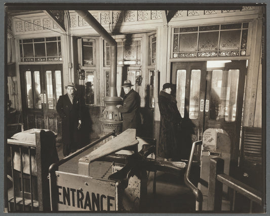 El station, Sixth and Ninth Avenue Lines: downtown side, 72nd Street and Columbus Avenue