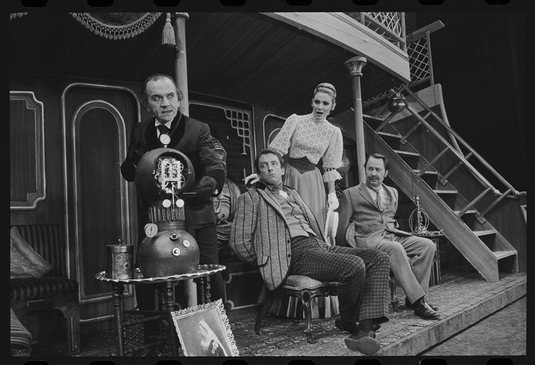 Martin Gabel, Fritz Weaver, Inga Swenson and Peter Sallis in the stage production Baker Street