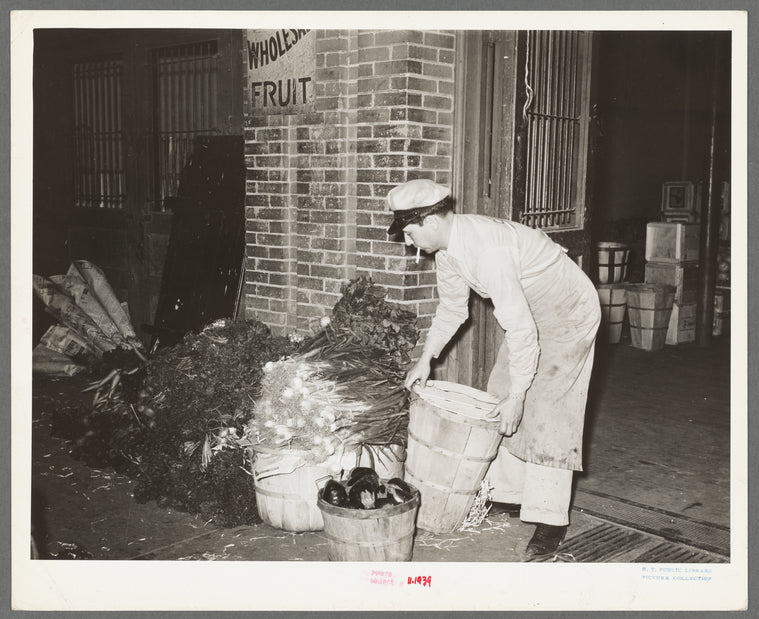 Moving vegetables into wholesale house market. San Antonio, Texas