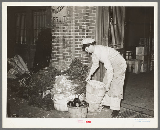 Moving vegetables into wholesale house market. San Antonio, Texas