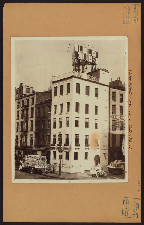 Manhattan: Water Street - Fulton Street