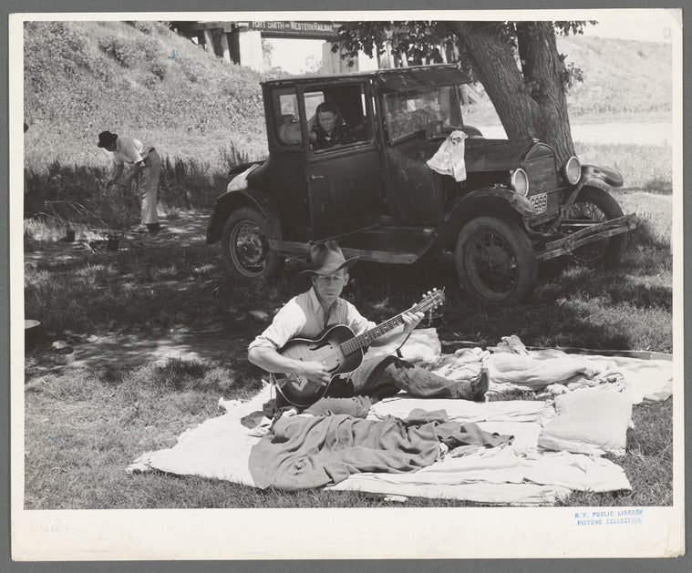 Camp of migrant workers near Prague, Oklahoma. Lincoln County