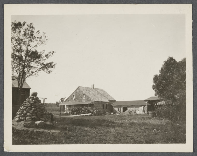 Joseph Miller's house. Formerly A.J. Bennett (1873). West of road leading to Gardiners Bay, East Harbor. Stood formerly on the road and was moved down the meadow. East Hampton, East Hampton