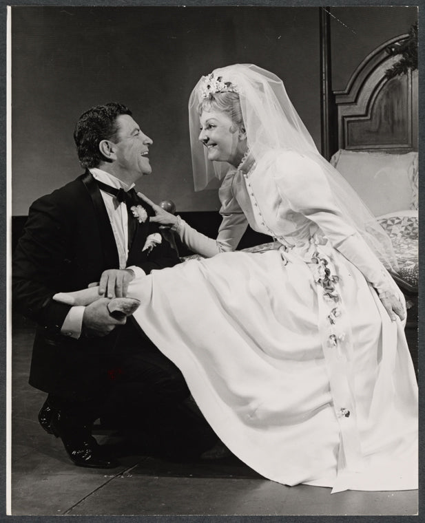 Robert Preston and Mary Martin in the stage production I Do! I Do!