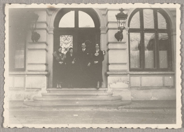 Lisan Kay and Virginia Lee (left) in Bucharest