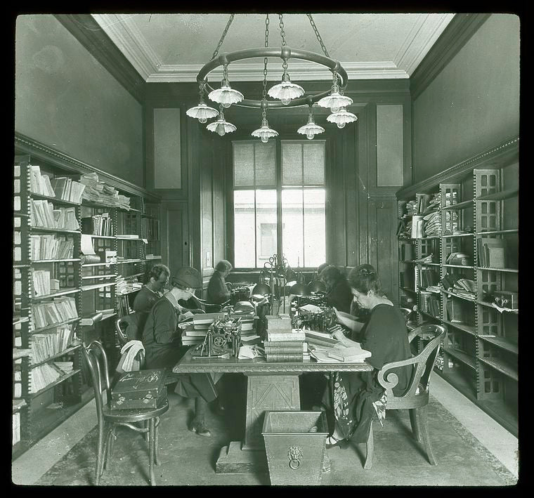 Typical Study Room, Typing Room #220
