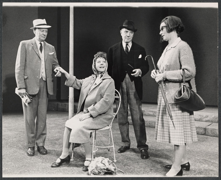John Gielgud, Mona Washbourne, Ralph Richardson and Jessica Tandy in the stage production Home