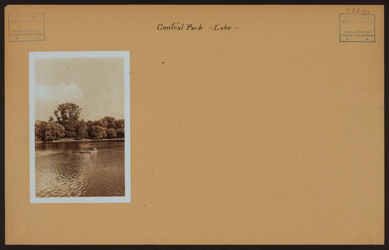 Manhattan: Central Park - The Lake.