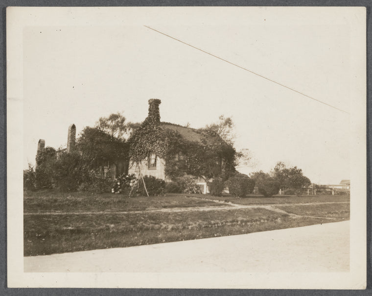 W. Seaman house (1873). Opened 1744. North side Amagansett Lane or Montauk Road. Just east of junction with eastern road to beach. Amagansett, East Hampton