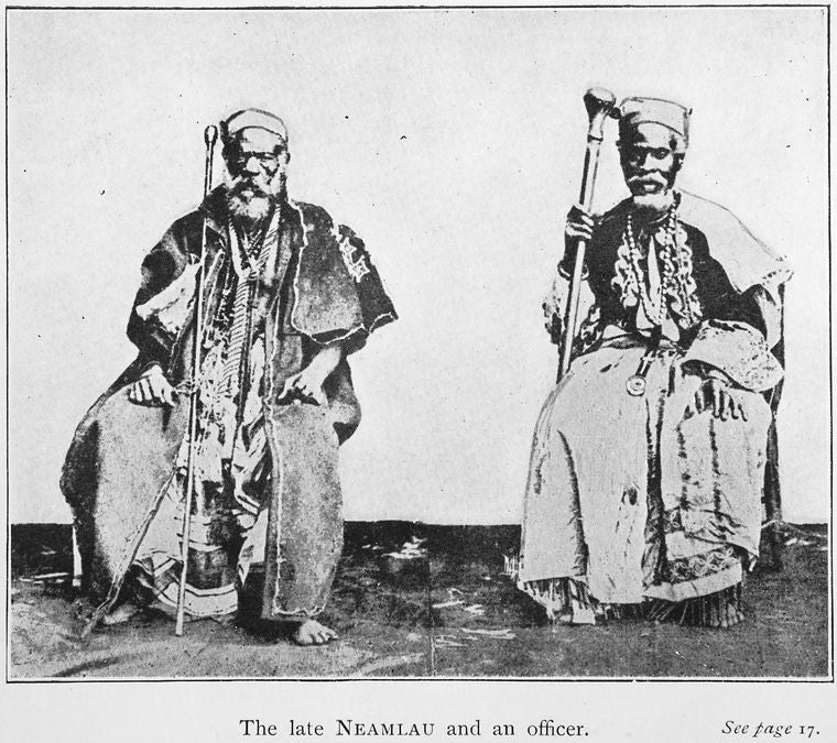 The late Neamlau and an officer.