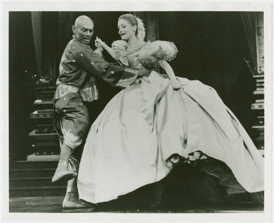 Yul Brynner  (The King) and Constance Towers (Anna Leonowens) in the 1977 revival of The King and I